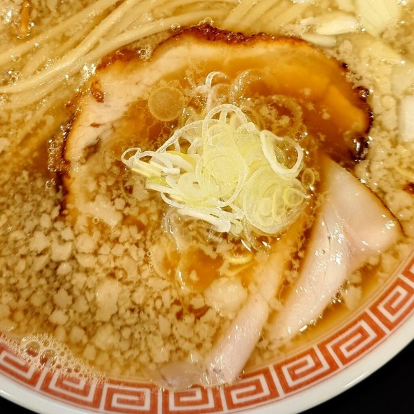 らぁ麺もち月【背脂煮干らぁ麺】＠静岡市清水区押切 : らぁめん大好き