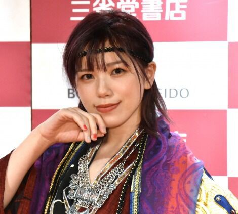 声優】Machico、初写真集で大胆水着を披露も「恥じらいなかった