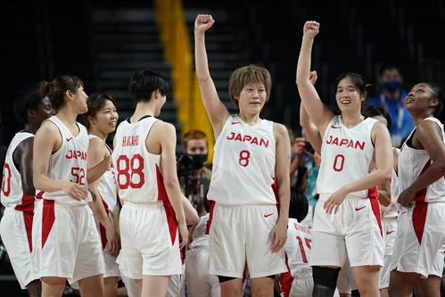海外の反応 バスケ女子日本が快挙 フランス破り初の決勝進出 漫画化もある 海外の反応 五輪関係まとめ ８月７日朝分 Fate雑記 士凛特化 あるふぁ