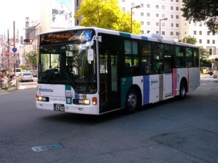 バラ 西日本鉄道（バス） 4836（柏原） : トライランダーの蔵出し写真館