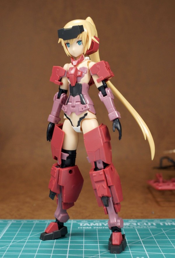 フレームアームズ・ガール 迅雷 製作01 開封～パチ組み開始