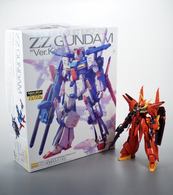 MG 1/100 ダブルゼータ Ver.Ka プレミアムデカール付（MG 1/100