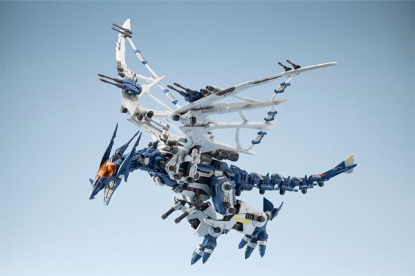 巨大飛行ゾイドをプラモ化！コトブキヤ「HMM RZ-045 サラマンダー