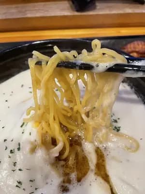 真狩村 ニセコラーメン風花 の評判は 白いスープの秘密を確かめてきた エゾクエ 北海道の大冒険