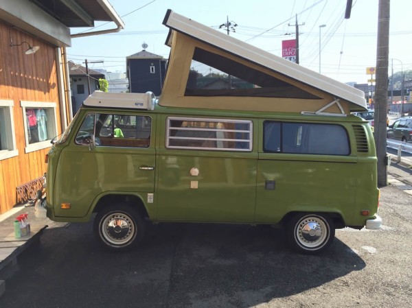 76 VW TYPE-2 WESTFALIA : HOLYSMOKE