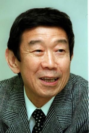 959 青島幸男墓 荒川区西日暮里3 4 3 浄光寺 本牧jack 意外と身近にある歴史散歩 日々是好日 心灯 頬笑