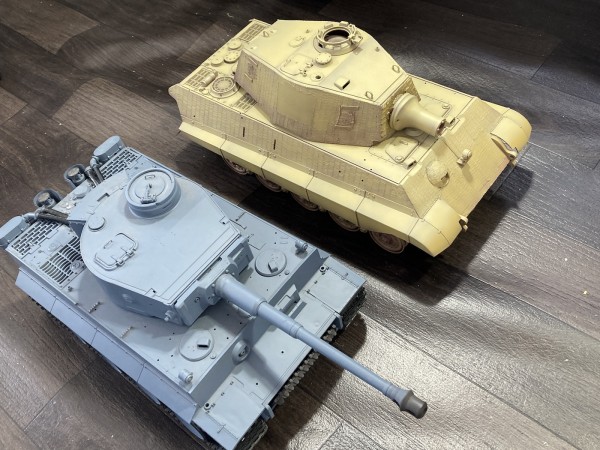 タミヤ 1/16 R/Cタンク ドイツ重戦車キングタイガー ヘンシェル砲塔 フルオペレーションセット : 〜hontepetaのお洒落手芸〜りーりあん