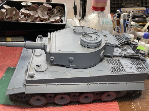 タミヤ戦車1/16 ドイツイングタイガー タミヤ 1/16 ビッグタンクシリーズ ドイツ重戦車タイガーI 初期