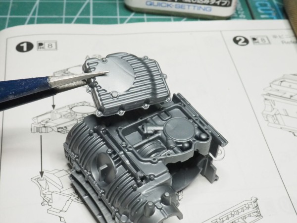 大人が嗜むエンジン模型「1/6スケールCB750」 お手頃価格で発売