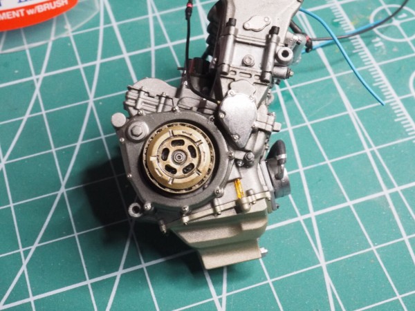 作る タミヤ KAWASAKI Ninja ZX-RR 1/12「その4 エンジン③と
