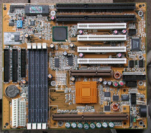 slot1 ATマザーボード GA-6BA +cpu+memory+vga GA-6BA[Rev2.4](上) : HSDL.blog.jp