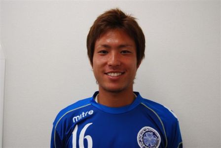 せめてジダンにしとこうや サッカー V ファーレン長崎 相手選手に頭突きで一発退場のdf下田光平 坊主頭で反省 サポーターからは Akb48か とのツッコミも 吹田のサポがまとめます