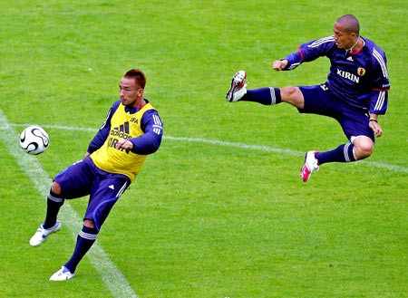 サッカー 小野伸二 日本代表は僕にアドバイスをもらうほど困っていない 吹田のサポがまとめます