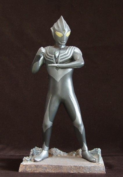 ウルトラマンティガ ダーク 闇の巨人 スターチュー - 特撮