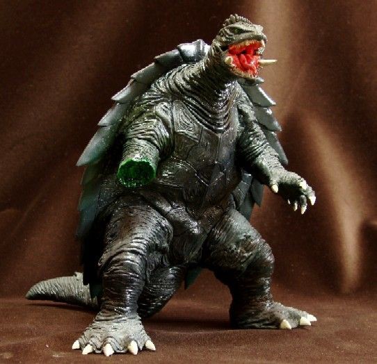 24時間限定タイムセール ツクダホビー、ガメラ、ギャオス、ソフビ組み立て済みキット 特撮