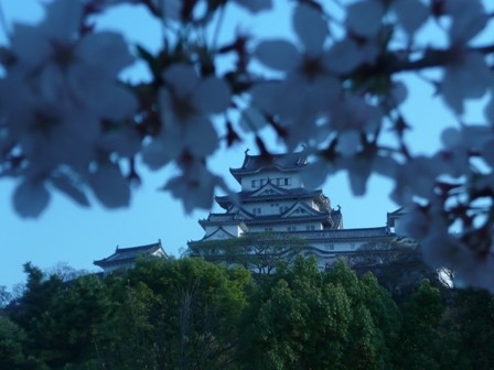 姫路城ですね 趣のある昔と今です ひょうたん倶楽部 株式会社瓢亭