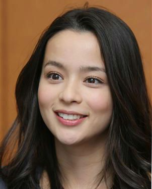 女優 加藤ローサ 息子に 誰 と言われた久々のフルメイク姿を公開 絶世の美女 美人ママ 衰えない美しさに反響 エンタメ速報