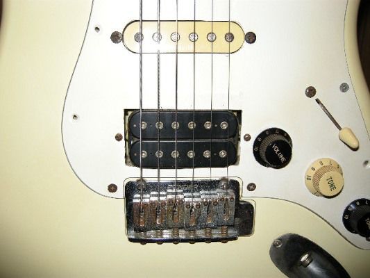 ギター Fender japan STM-550 押入れギター Fender STM-550 でレーザービームを弾いてみた
