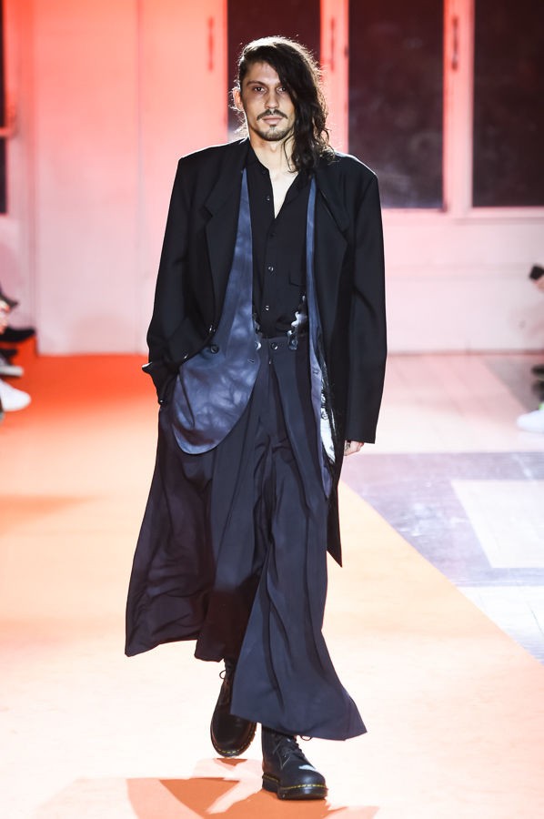 2018-2019AW パリメンズコレクション ヨウジヤマモト(Yohji Yamamoto