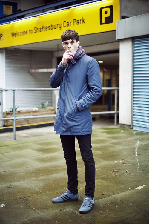 稀に見るイケメン Think Pink