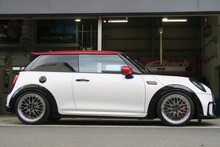 MINI F56 JCW LCI2 × BBS LM455 18x7.5+40 : イシカワ