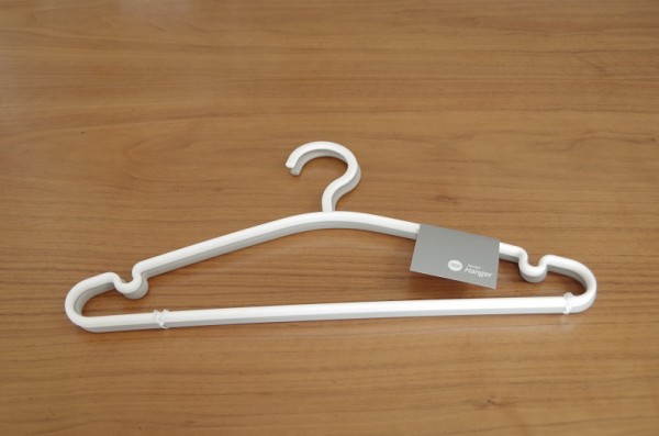 ハンガーの結論は セリアの1dp Design Hanger いえ もの ことびより Powered By ライブドアブログ