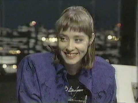 孤独」と書いて「ひとり」と読む。いい邦題。 - Suzanne Vega