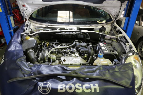 アルファミト ワイパー途中で止まる Today Ignis 広島でアルファロメオの点検 整備