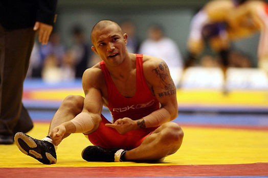 レスリング トレセン合宿で男子選手が頸椎損傷の大けが 開設以来 最悪の事故か 打投極速報