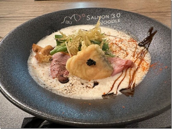 サーモンnoodle3.0 DFJ 渋⾕LAB店＠渋谷 : 麺好い（めんこい）ブログ
