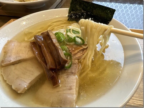 フィッシュ麺♡ 🍥Fishmen🍥@北本 『貝と魚のあら炊き中華そば(ライト)+牡蠣の