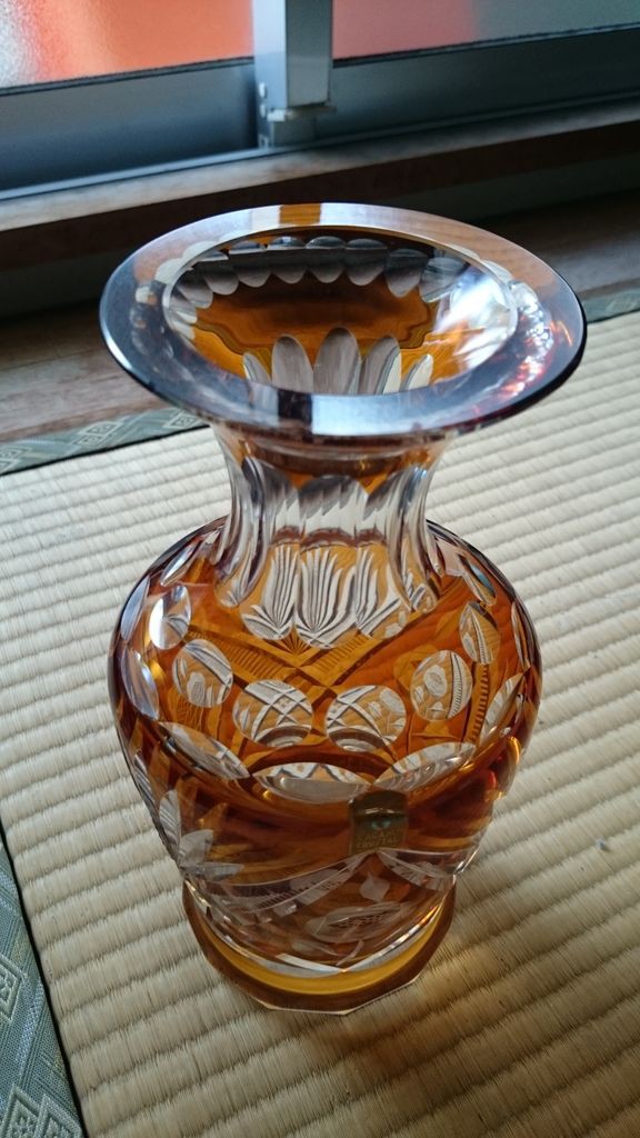世田谷区 クリスタル花瓶 花器 買い取り致しました 池屋美術 世田谷区 クリスタル花瓶 花器 買い取り致しました 池屋美術