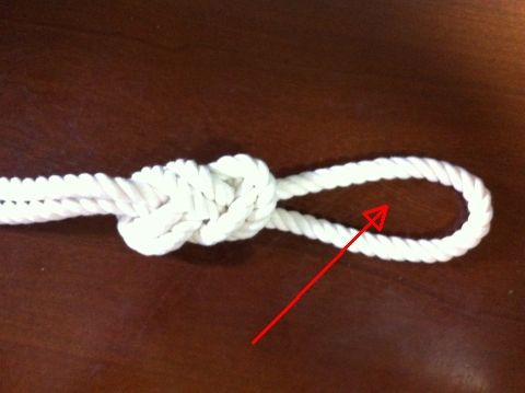 タープのポールにロープをかける時の結び方 行こ アウトドア