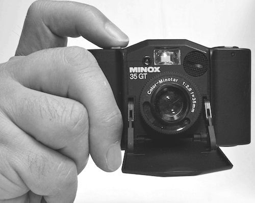 0710：幸せは白いTシャツ 片岡義男 1983年/9月発刊 : 200万画素の記憶