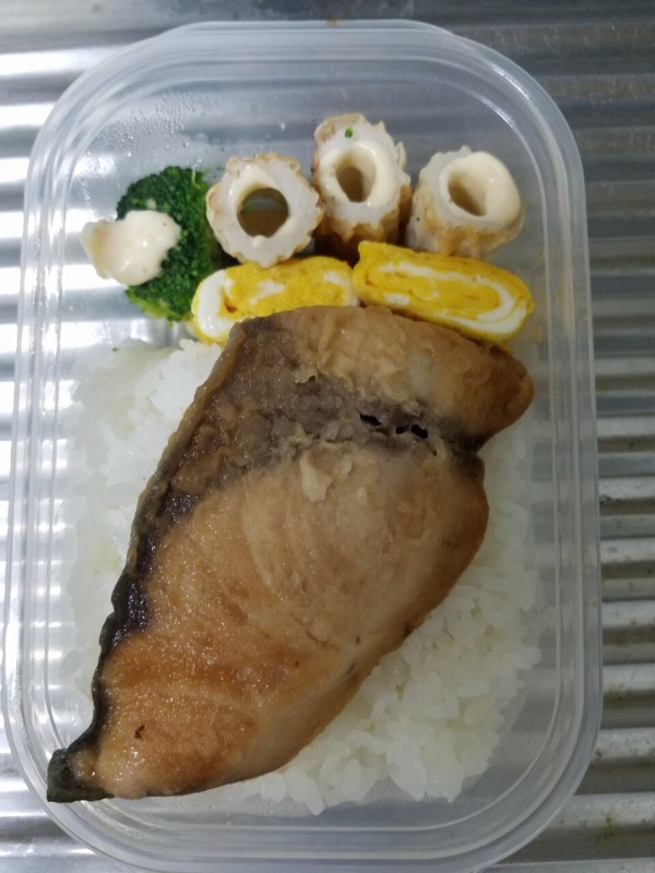 旦那弁当 高校生男子のお弁当 タッパーは最強だ まんてんブログ