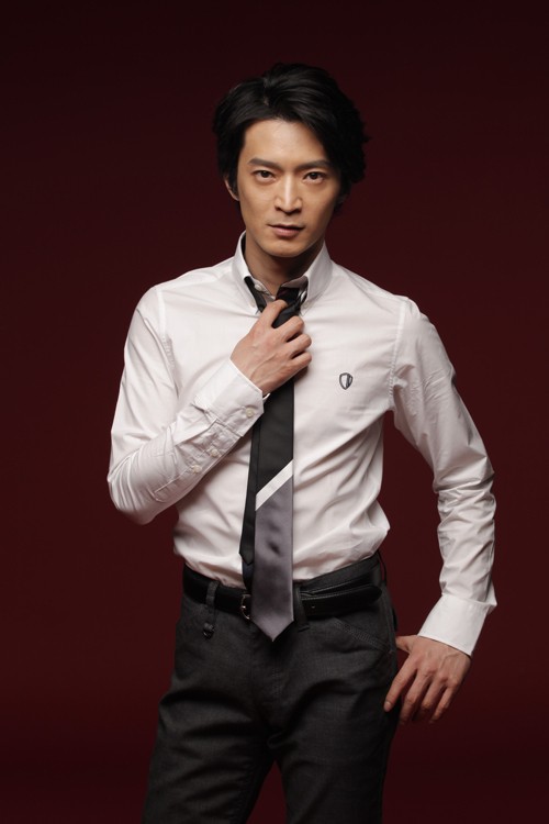 津田健次郎さんの1st写真集 Flowing 表紙イメージ公開 渋すぎるぜ アキバジゴク 津田健次郎さんの1st写真集 Flowing 表紙イメージ公開 渋すぎるぜ アキバジゴク