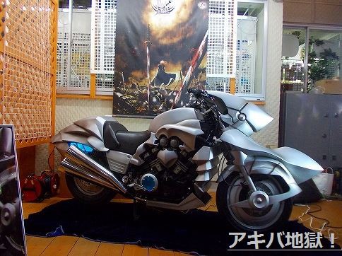 Fate Zero セイバー セイバー モータード キュイラッシェ予約開始 実車バイクもアキバに登場 アキバジゴク