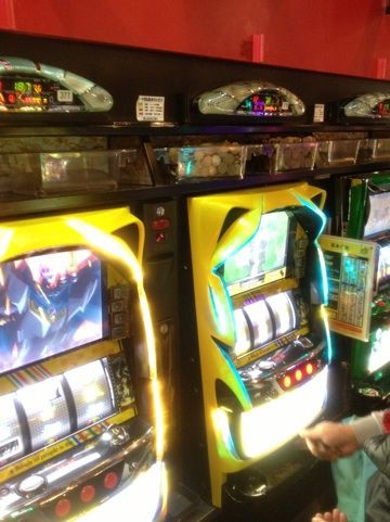 ペルソナ4 パチンコ ジャンボのぱぉ んなブログ