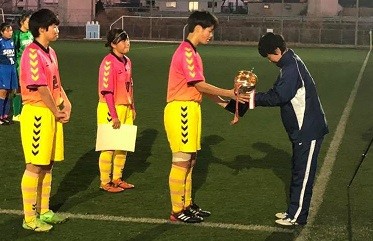 新人戦でもチャンピオン 園児からも金メダル 第25回神奈川県高校女子サッカー新人大会優勝 星槎国際高校湘南サッカー部 Seisa ブログ白南風 しろはえ 星槎湘南大磯キャンパス Seisa