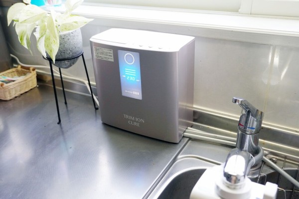 一台で電解水素水・酸性水・浄水を作れる！日本トリム「TRIM ION CURE」を使ってみた : ITライフハック