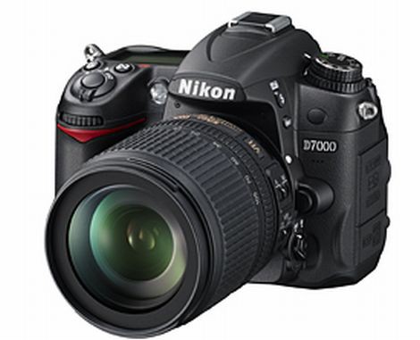 Nikon  DXフォーマットデジタル一眼レフカメラ D7000