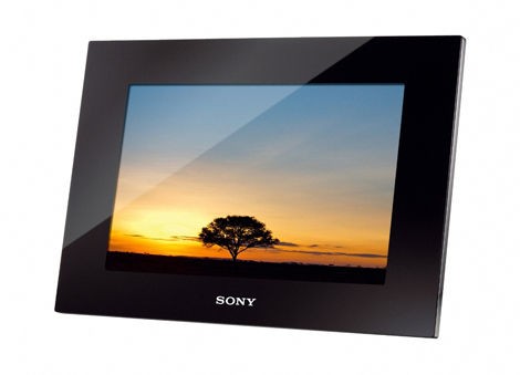 新品●SONY● S-Frame デジタルフォトフレーム XR80 8インチ 商品の写真 | DPF-XR80 | “エスフレーム” | ソニー