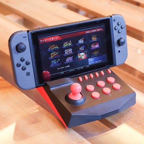 自宅がゲーセンに！Switch用充電スタンドにもなる「アーケードコントローラー」 : ITライフハック