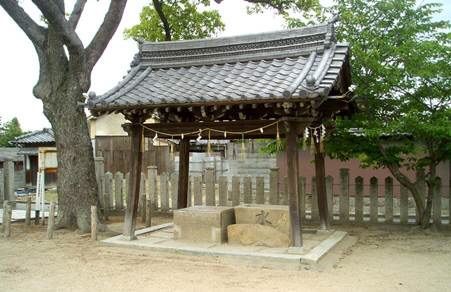 神社を造営 3 手水舎 鳥居を建てる Carefree Pe開拓記