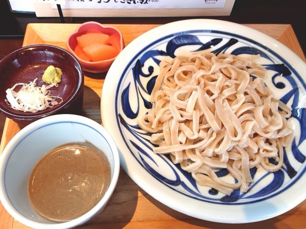 中央本町にオープンした 百次郎 ももじろう で 氏家うどん 黒ゴマくるみ と 炭火焼きだんご 食べてみた うつのみや通信 栃木県宇都宮 市の地域情報サイト