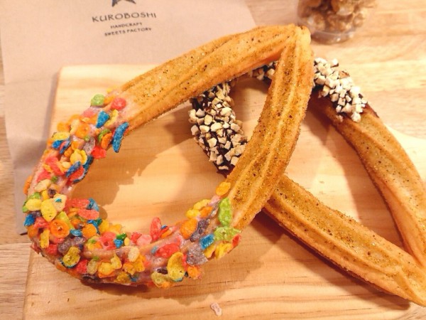 桜にオープンした Kuroboshi 宇都宮店 で ストロベリーペブルス チョコレート フリーズバナナ ミルクキャラメルポップコーン 買って食べてみた うつのみや通信 栃木県宇都宮市の地域情報サイト