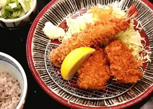 二口町にあるとんかつ店 かつ兵衛 富山空港通り店 で 海老 ヒレランチ 食べてみた 富山デイズ 富山県富山市の地域情報サイト