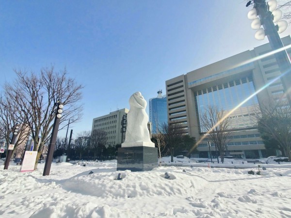 富山駅北モニュメント ラバーズ の写真を投稿すると ニューヨーク旅行が当たるかも Loverstoyama Snsフォトコンテスト ラバーズとやま 開催 募集期間1月日 2月28日 富山デイズ 富山県富山市の地域情報サイト