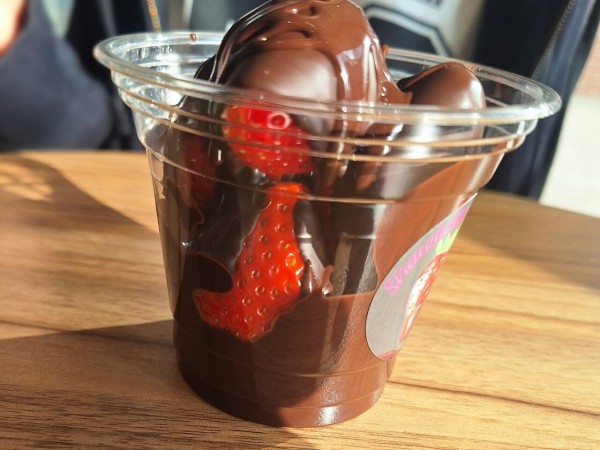 代官山Candyapple富山マルート店』に期間限定販売中のストロベリー