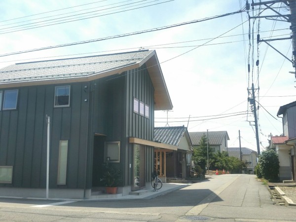 高園町にカレーと生活雑貨屋のお店 谷中草庵 やなかそうあん なるお店がオープンしてる 富山デイズ 富山県富山市の地域情報サイト